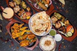 Indian Foodism Lounge food