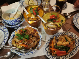 Tumnan Thai food