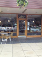 Cobbs Cafe outside