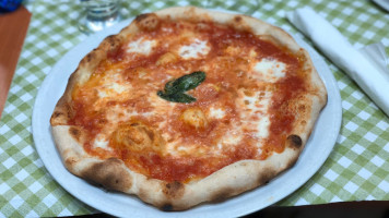 Pizzeria Ernano Di Ernano Antimo E Antonucci Anna food