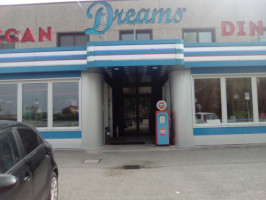 Dreams America Diner outside