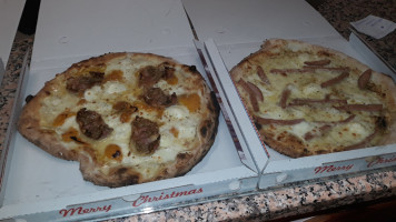 Pizza E Poi food