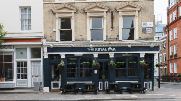 The Royal Oak outside