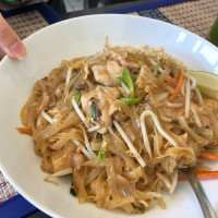 Thai Thai Express food