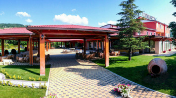 Villa D'evoli outside