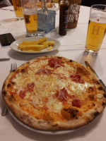 Pizzeria San Michele Di Bezzi food