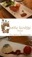 Wilton At Castle Lodge food