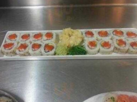 Fuji Sushi inside