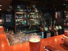 Haakons Pub inside
