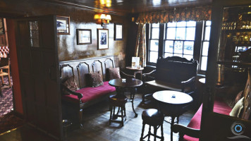 The Cramond Inn inside