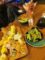 M.neko Sushi Asian Dining food