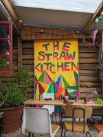 The Straw Kitchen, Whichford Pottery food