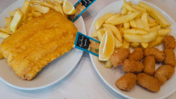 Gary's Fish Chip And Takeaway Clacton inside