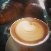 Caffe` Con Te` food