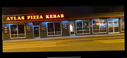 Atlas Pizza-kebab food