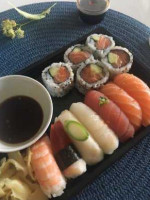 Sushi Godbit food