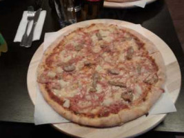 Torino Pizza food