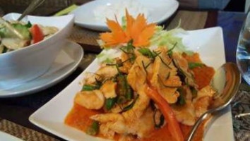 Kratae Thai Cuisine food