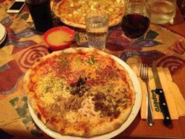 Pizzeria Capero food