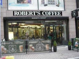 Robert's Coffee Gelato Factory outside