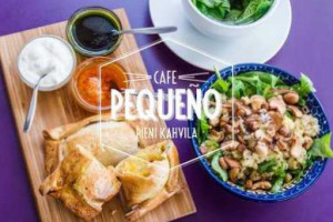 Cafe Pequeño food