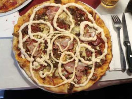 Pizzeria Basilika food