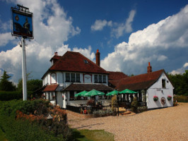 The Cricketers Inn outside