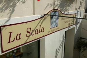 La Scala Delicatessen outside
