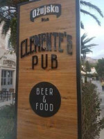 Clemente's Pub food