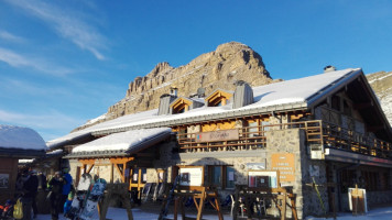 Rifugio Stoppani inside