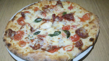 Pizzeria La Napoletana Di Garofalo Filippo food
