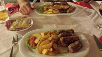 Slavonian Kuca food