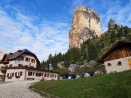 Rifugio Cinque Torri food