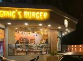 ‪gang’s Burger‬ outside