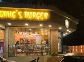 ‪gang’s Burger‬ outside