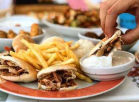‪kazdoura Lebanese Cuisine‬ food