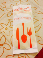 Lady Pizza food