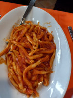 La Pietra Rossa food