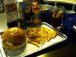 ‪burger Factory 2012‬ food