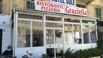 Pizzeria Graziella outside
