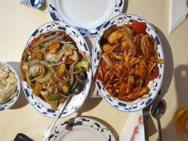 Ming's Garden food
