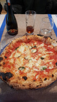 Pizza Gourmet Giuseppe Vesi food