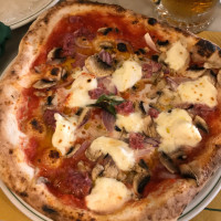 Il Pizzaiuolo food