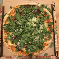 La Pizza Del Cuore Di Pesci Carlo food