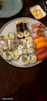 Unki Sushi inside