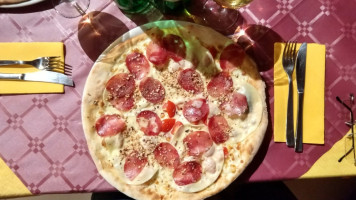 Pizzeria Villa Sulla food