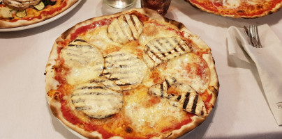 Piovan Pizzeria food