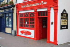 Finin's Restaurant And Bar outside