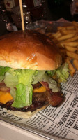 Rue Burger Marconi food