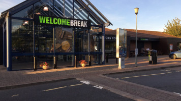 Welcome Break Newport Pagnell outside